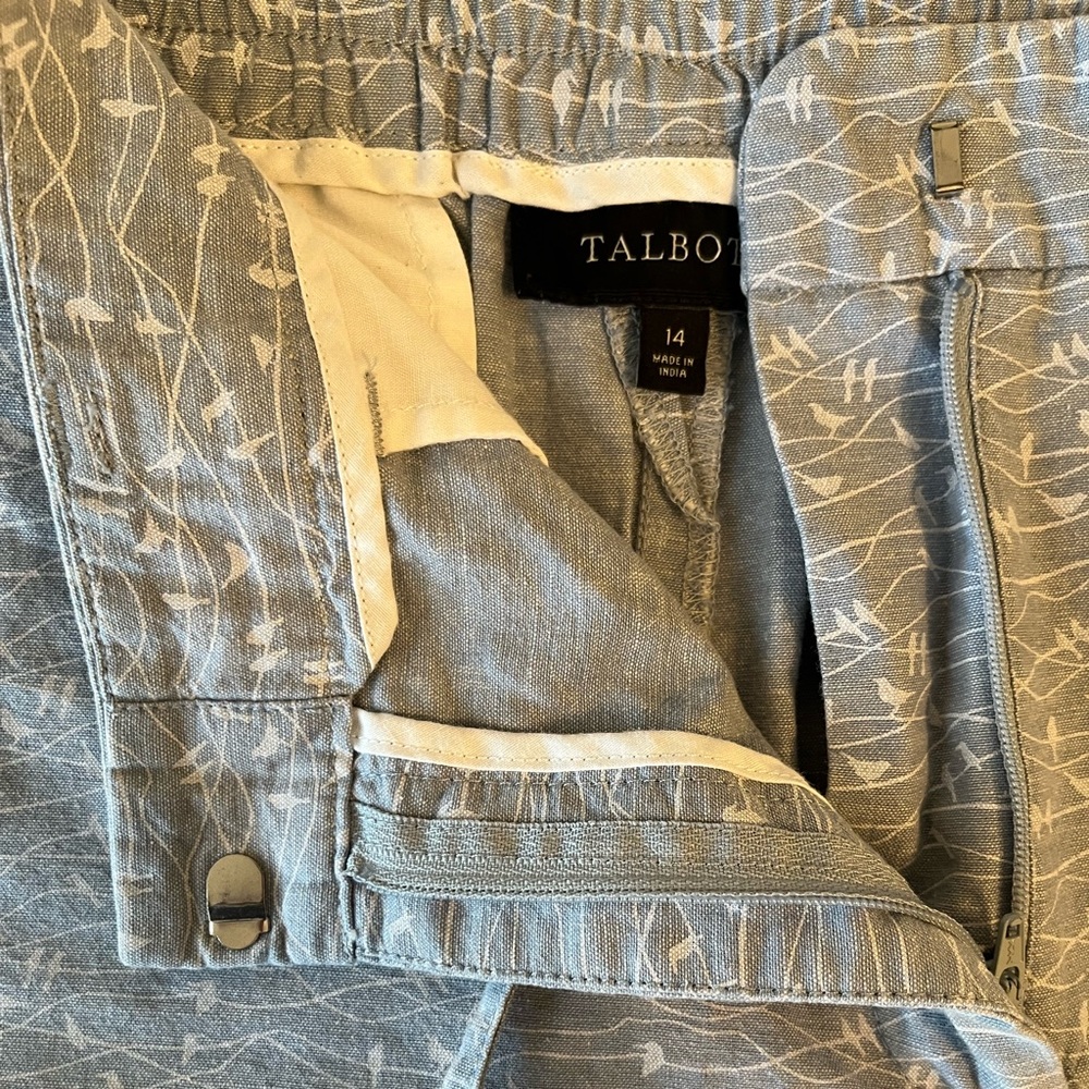 Talbots Printed Short - Picture 4 of 5